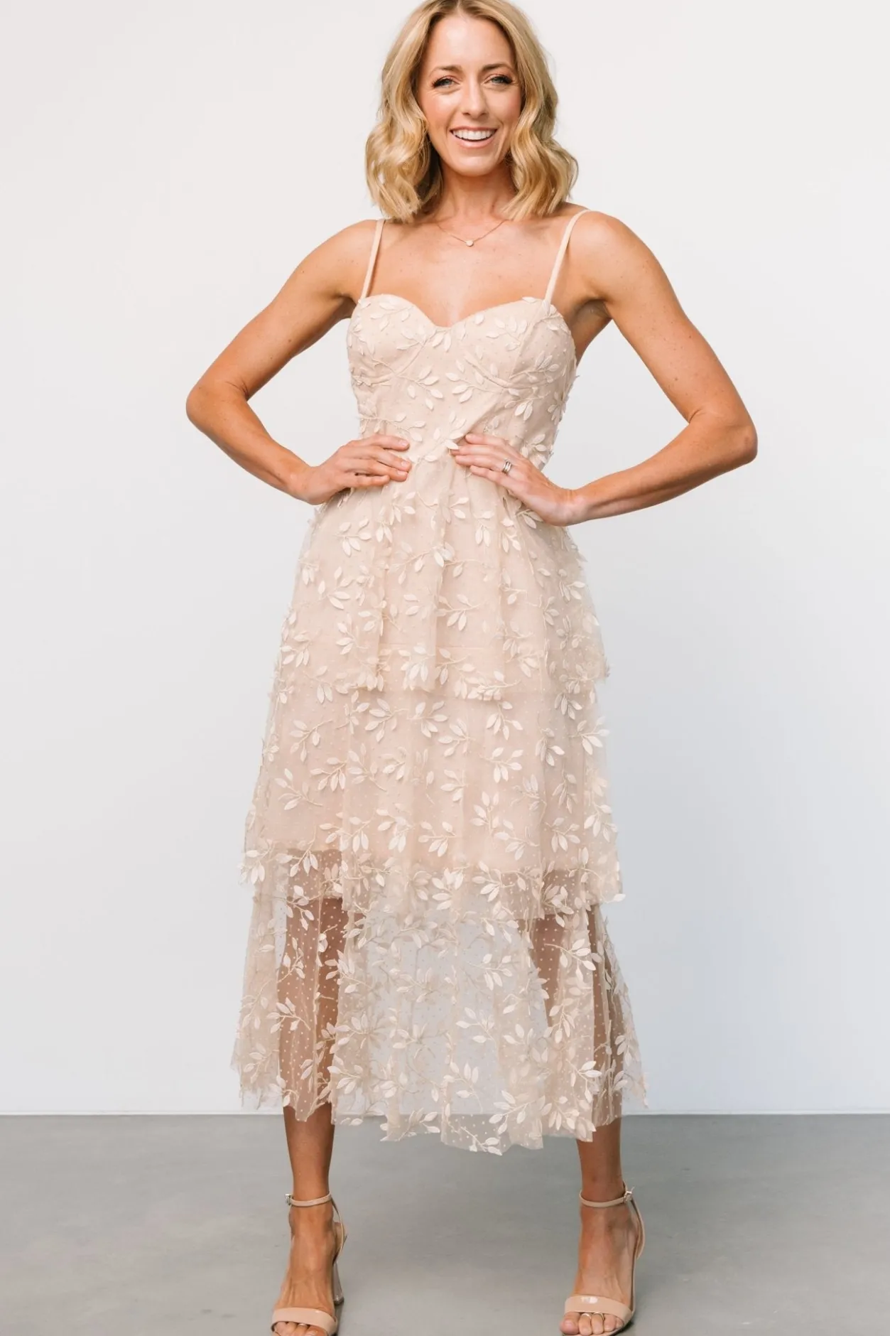 Hot Baltic Born Anavi Tiered Midi Dress | Champagne