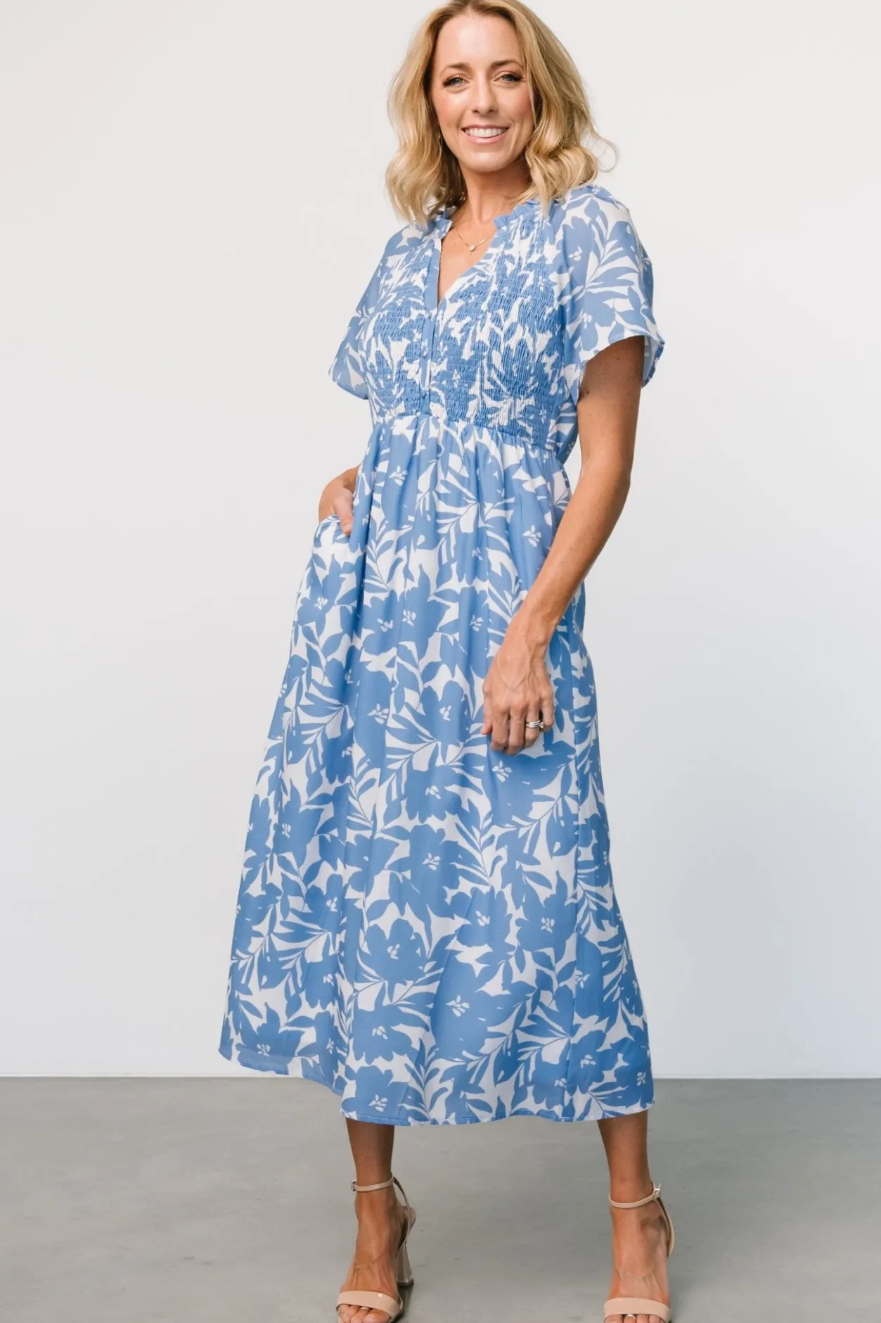 Hot Baltic Born Annise Midi Dress | Blue Floral BlueFloral
