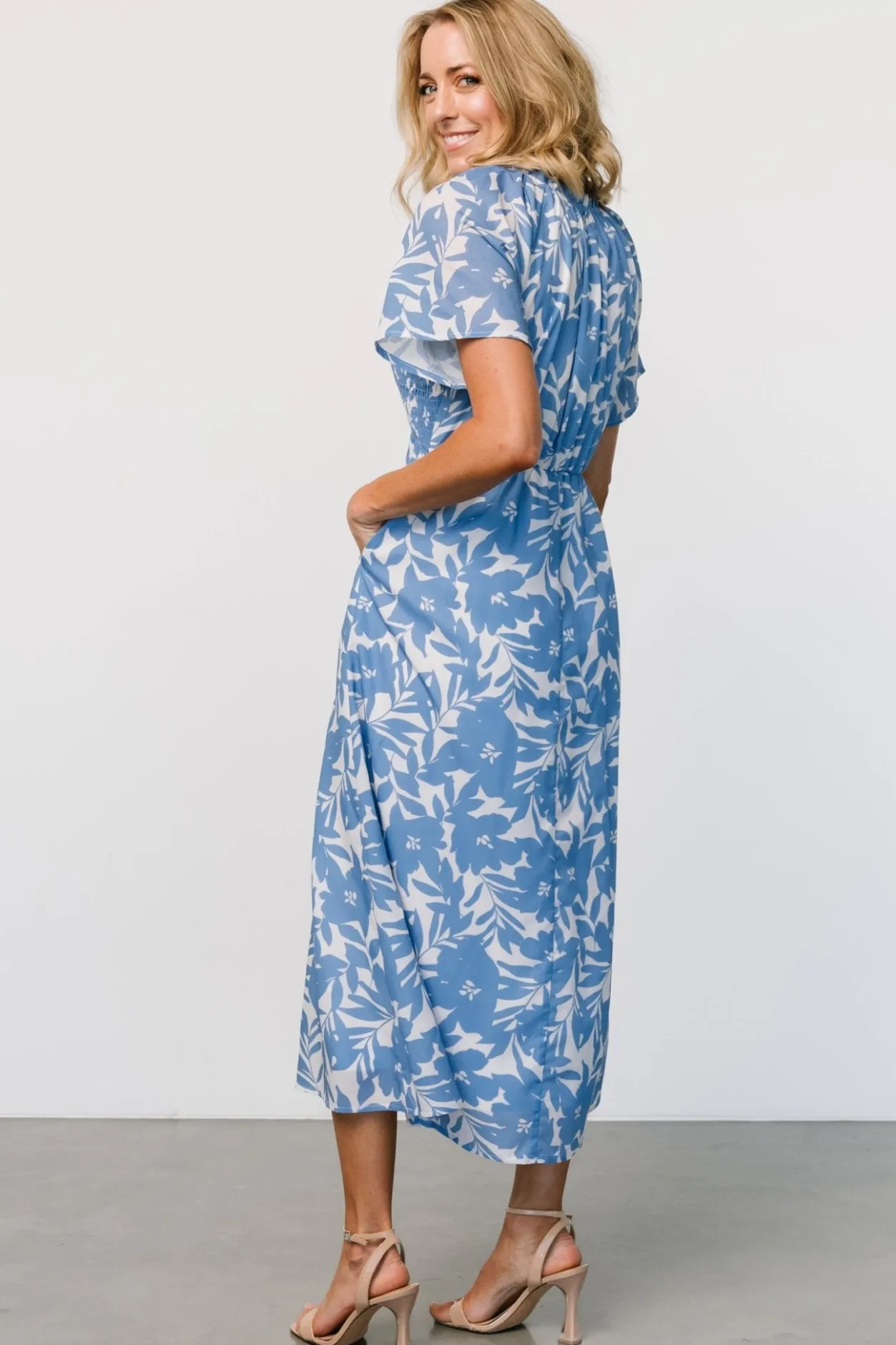 Hot Baltic Born Annise Midi Dress | Blue Floral BlueFloral