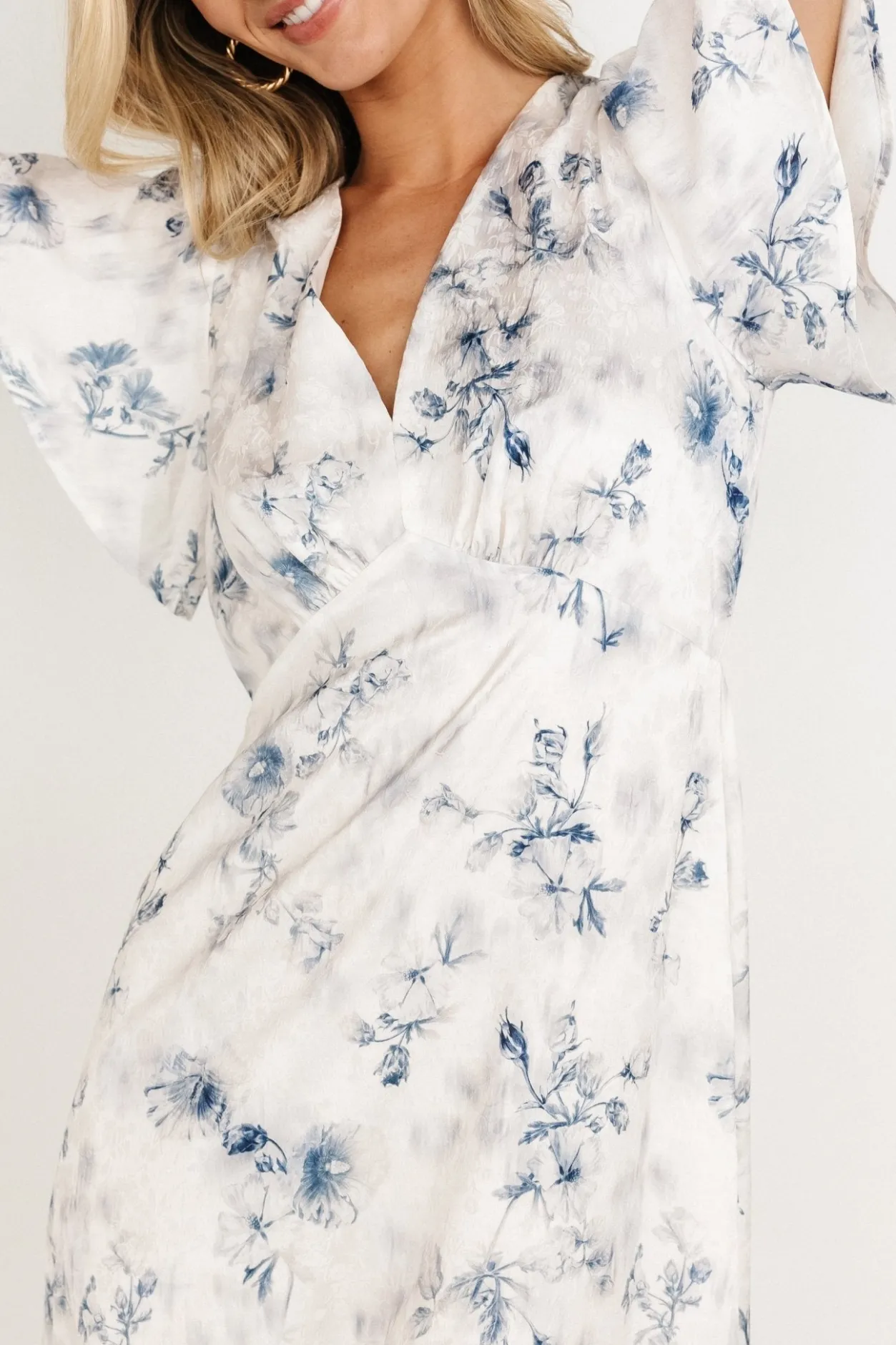Discount Baltic Born Carmen Maxi Dress | Off White + Blue Floral OffWhite+BlueFloral