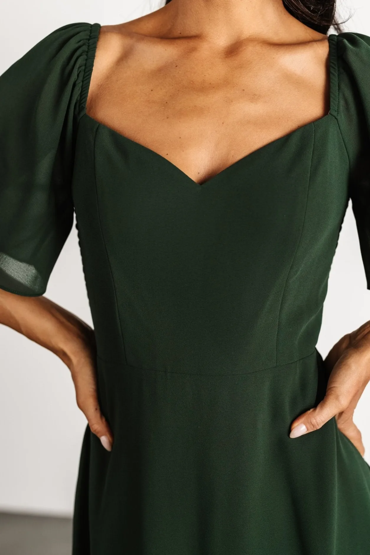 Hot Baltic Born Colette Sweetheart Midi Dress | Evergreen