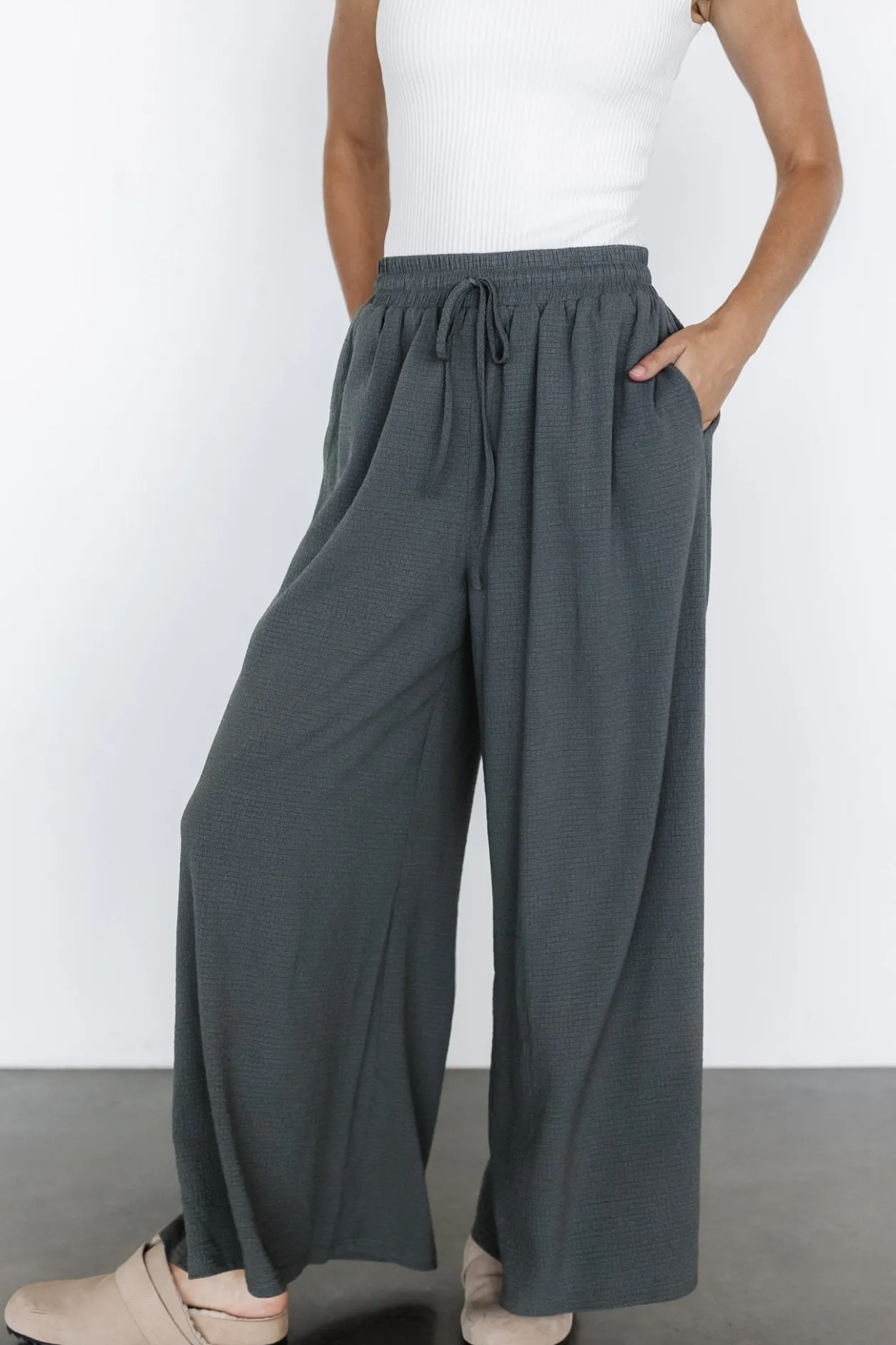 Hot Baltic Born Florence Textured Pants | Olive
