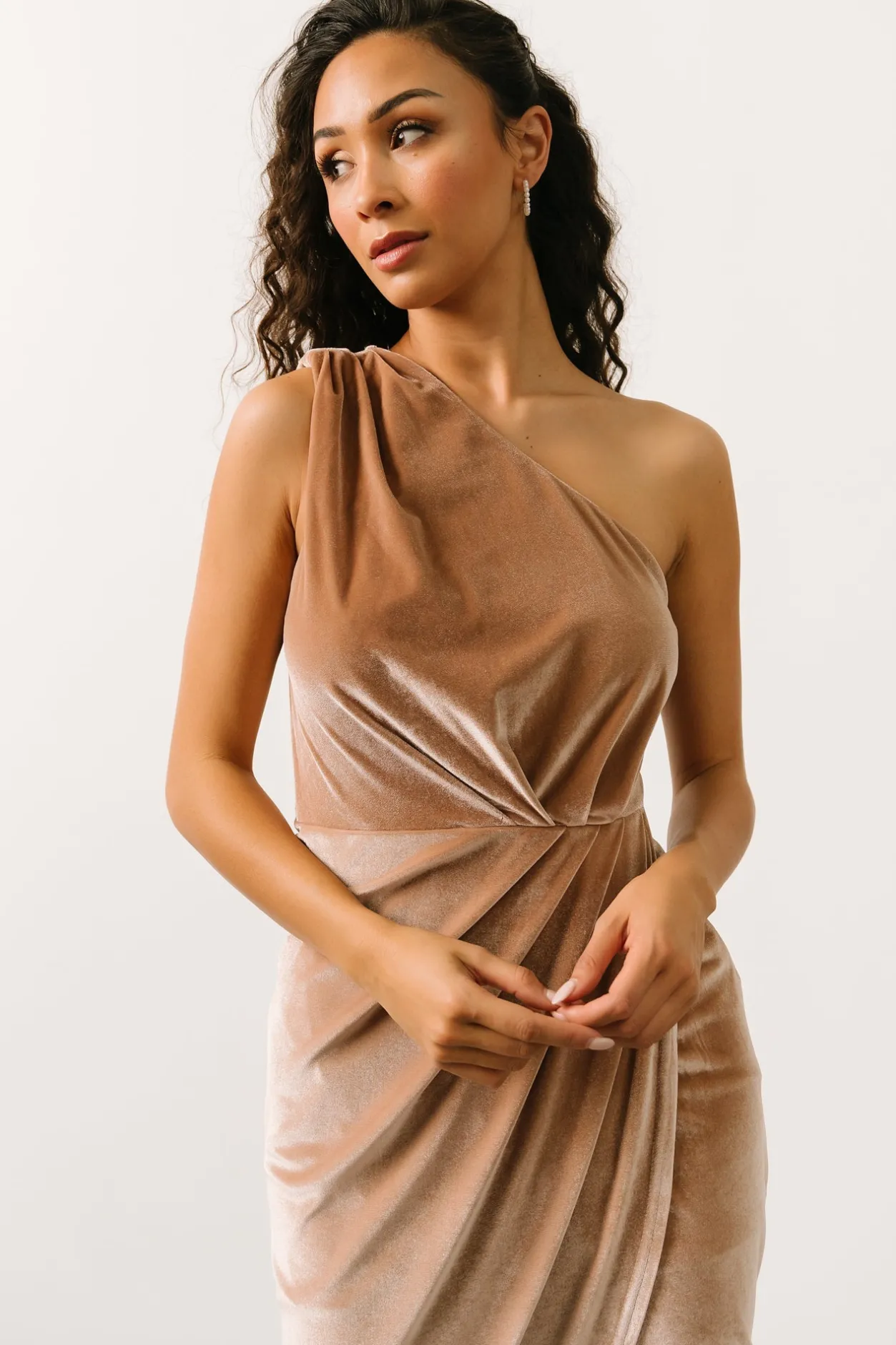 Sale Baltic Born Kourtney Velvet One Shoulder Midi Dress | Champagne
