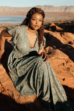 Discount Baltic Born Lynlee Metallic Maxi Dress | Eucalyptus
