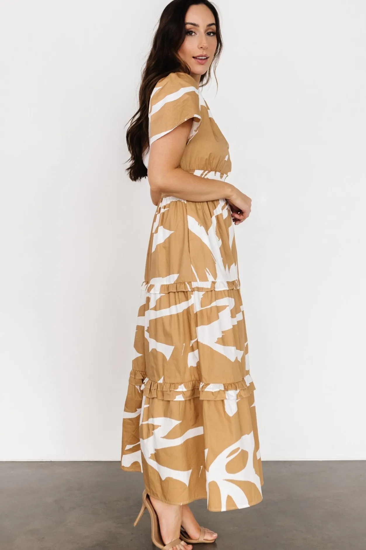 Fashion Baltic Born Palmer Tiered Maxi Dress | Camel + White Camel+White