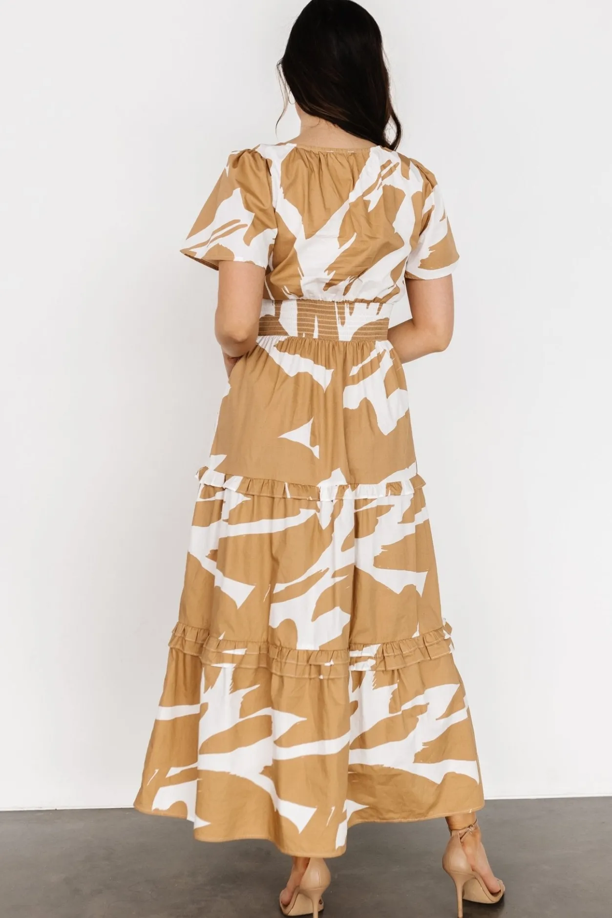 Fashion Baltic Born Palmer Tiered Maxi Dress | Camel + White Camel+White