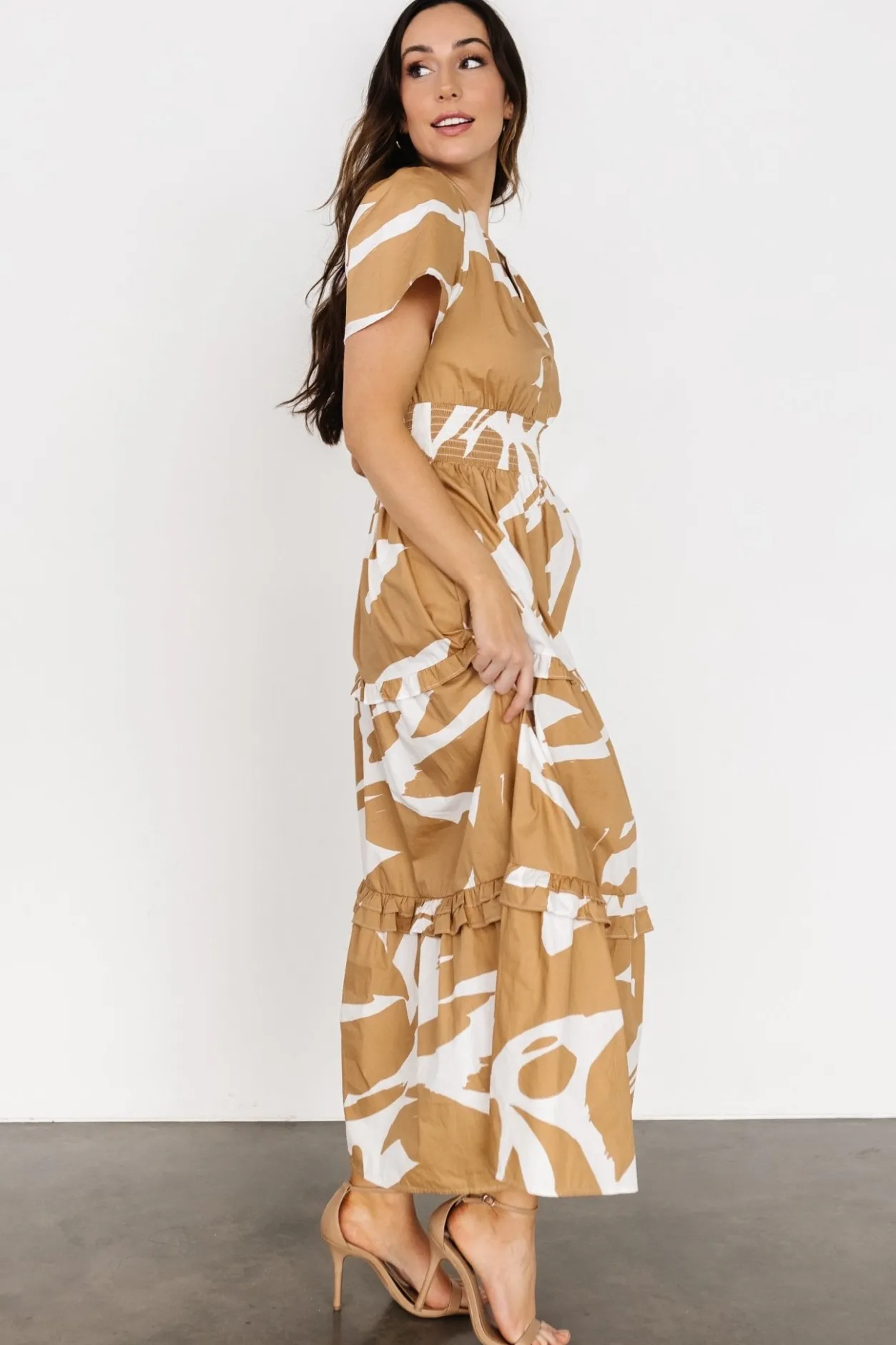 Fashion Baltic Born Palmer Tiered Maxi Dress | Camel + White Camel+White