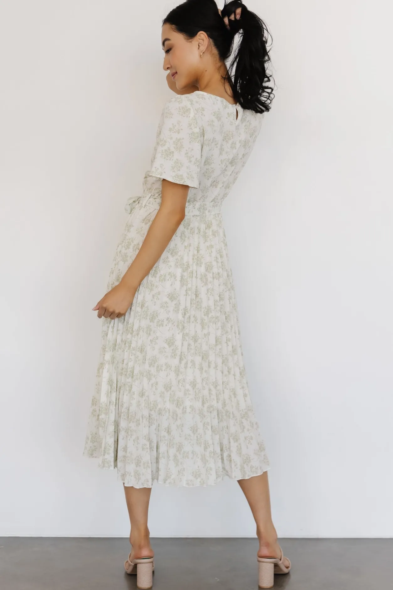 Hot Baltic Born Prim Pleated Dress | Vintage Olive Print VintageOlivePrint