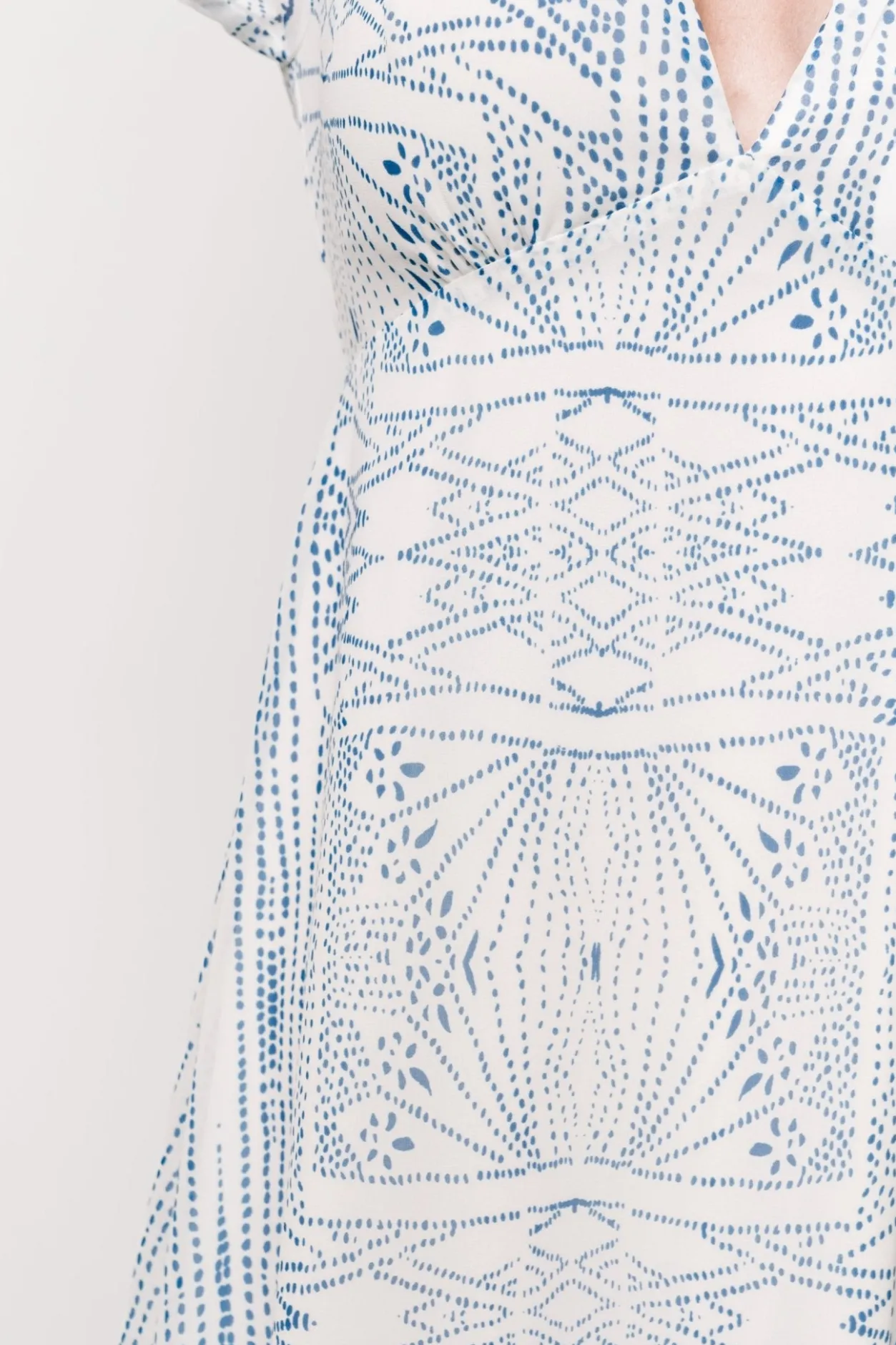 Online Baltic Born Skyla Deep V Maxi Dress | Blue Print BluePrint