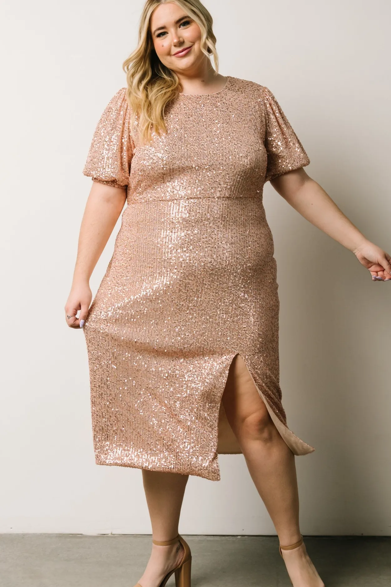 Discount Baltic Born Socorro Sequin Midi Dress | Champagne