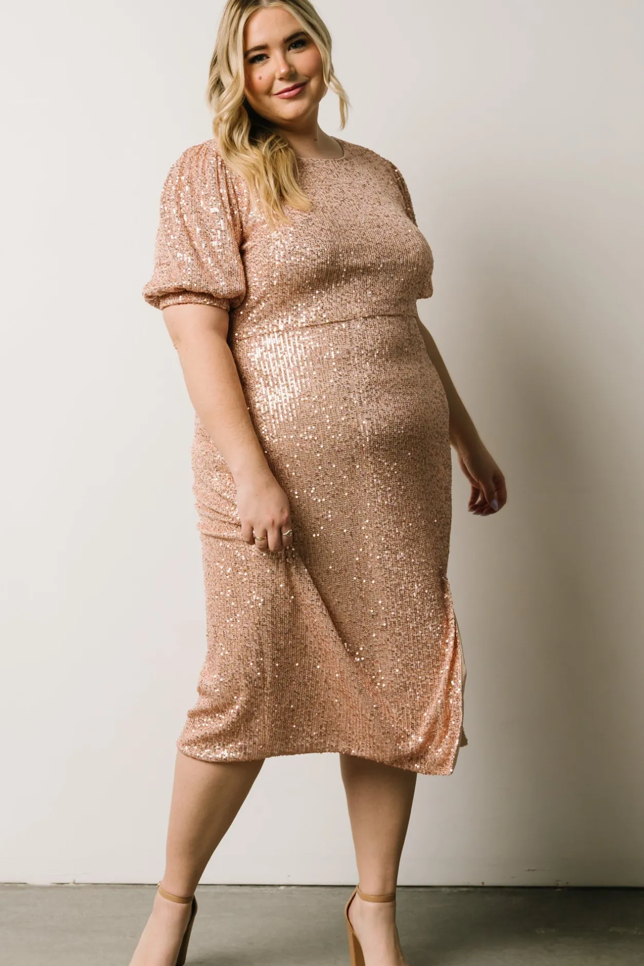 Discount Baltic Born Socorro Sequin Midi Dress | Champagne