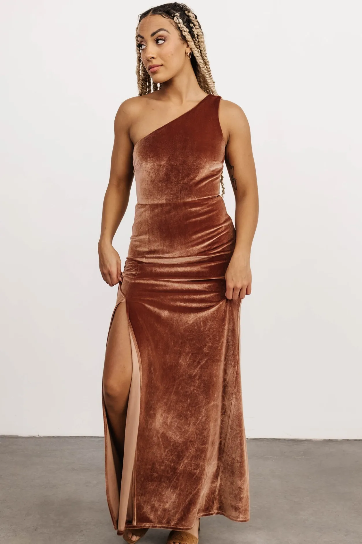 Outlet Baltic Born Tatiana Velvet One Shoulder Maxi Dress | Bronze