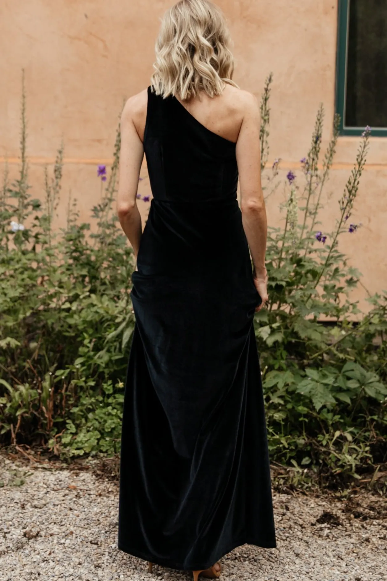 Hot Baltic Born Tatiana Velvet One Shoulder Maxi Dress | Black