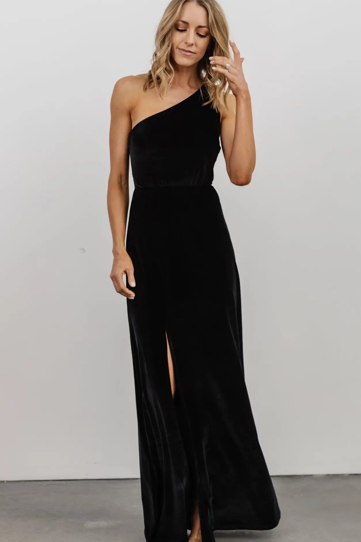 Hot Baltic Born Tatiana Velvet One Shoulder Maxi Dress | Black