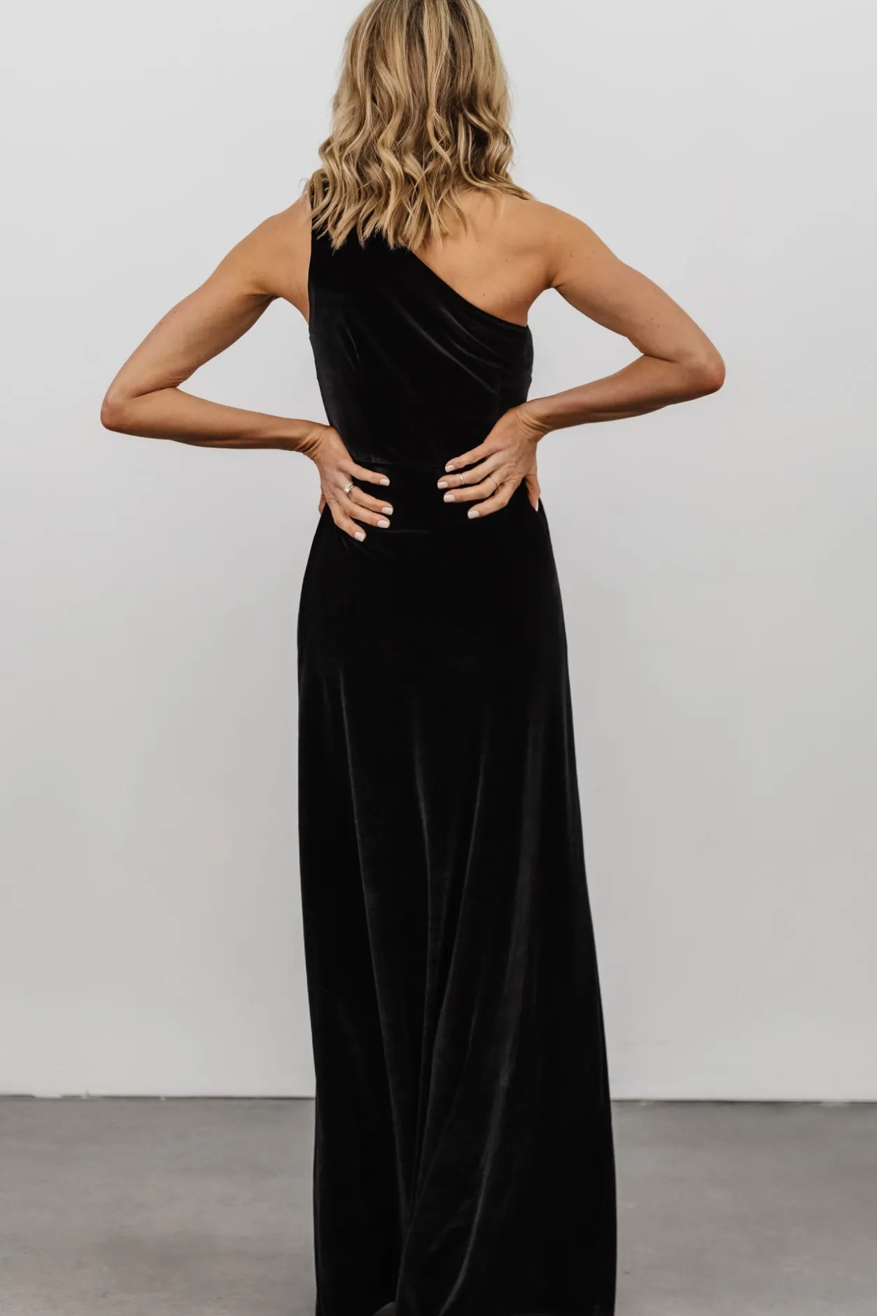 Hot Baltic Born Tatiana Velvet One Shoulder Maxi Dress | Black