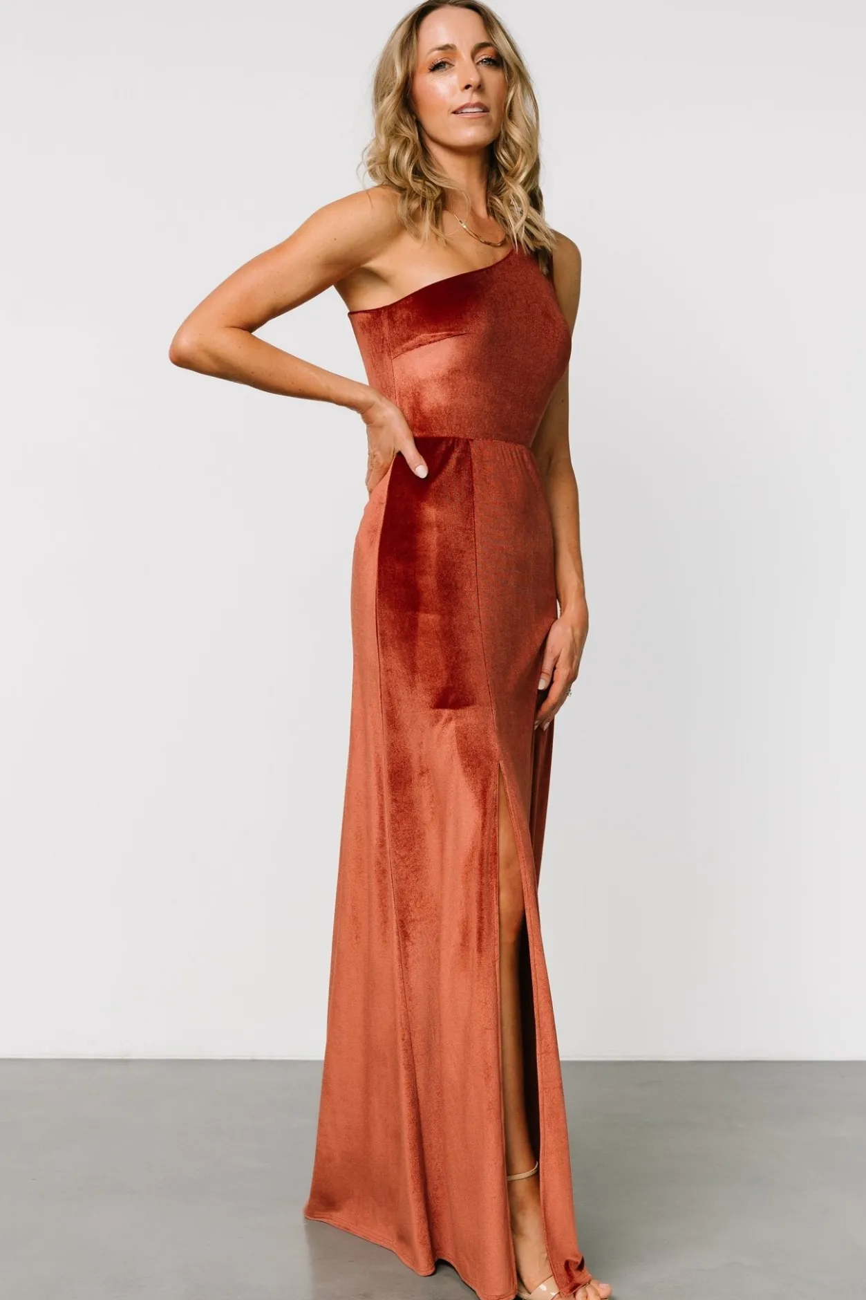 Outlet Baltic Born Tatiana Velvet One Shoulder Maxi Dress | Cinnamon