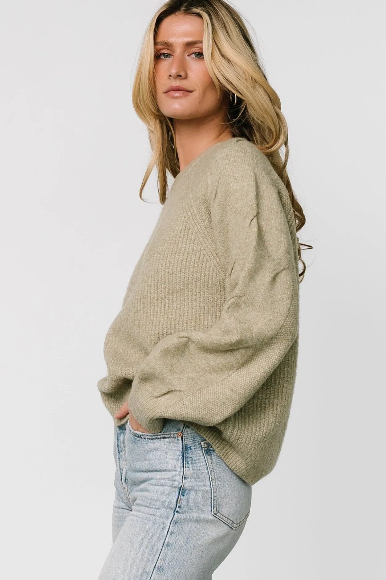 Hot Baltic Born Vancouver Sweater | Light Olive LightOlive