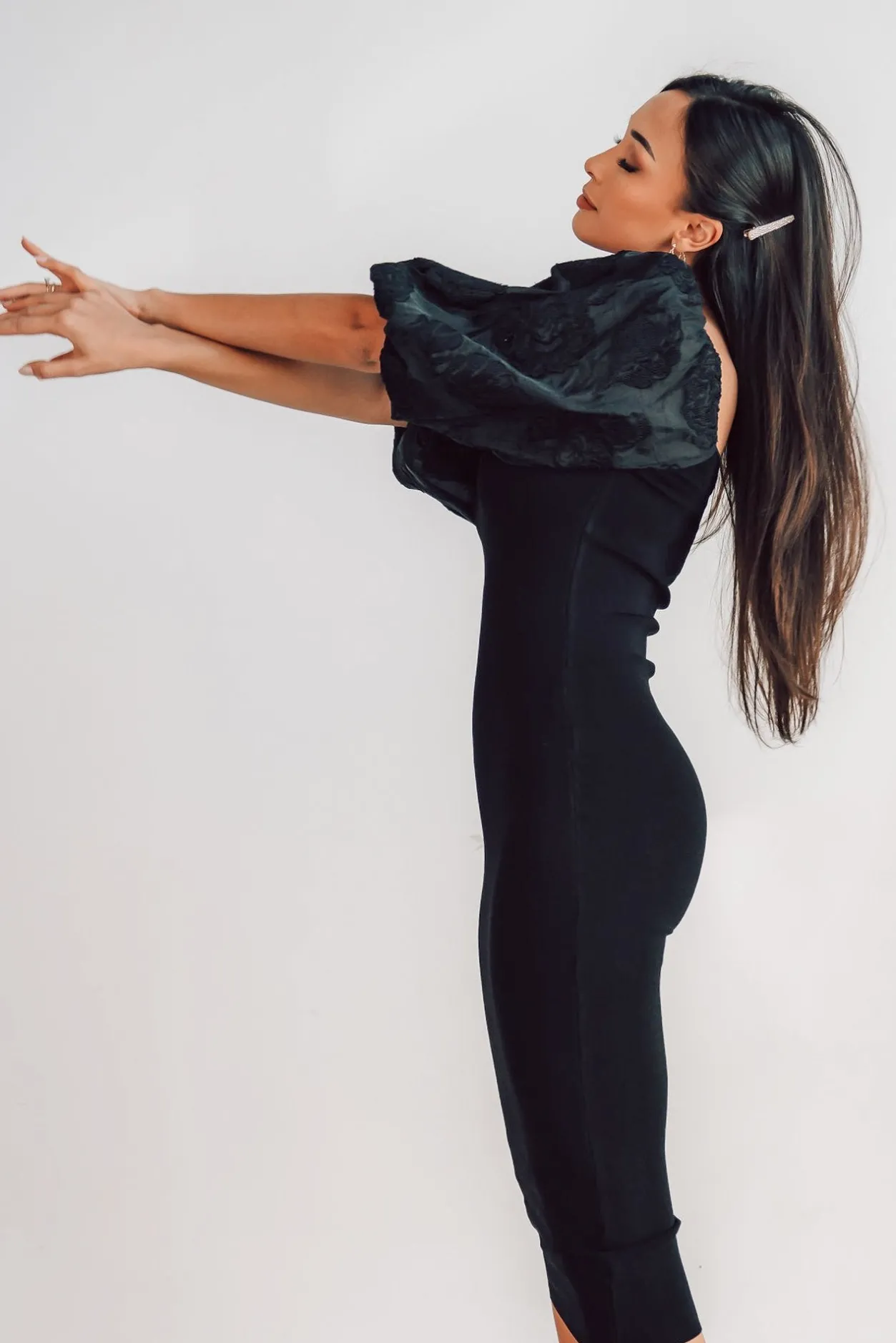 Fashion Baltic Born Weyland Bodycon Midi Dress | Black