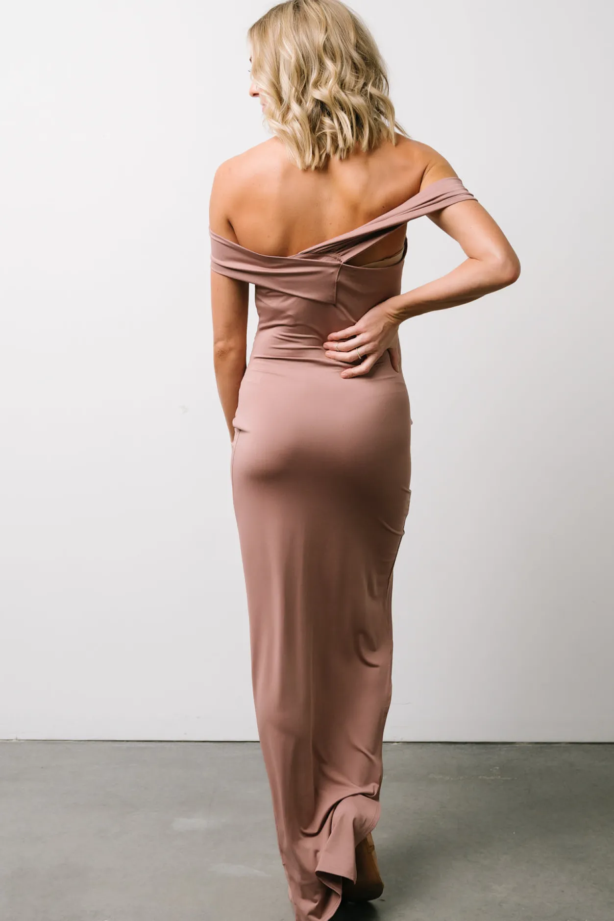 Sale Baltic Born Zaire Off Shoulder Maxi Dress | Dusty Mauve DustyMauve